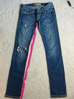 BKE Stella - Buckle Women's Medium Wash Distressed Skinny Jeans